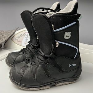 Burton MOTO women’s snowboard boots